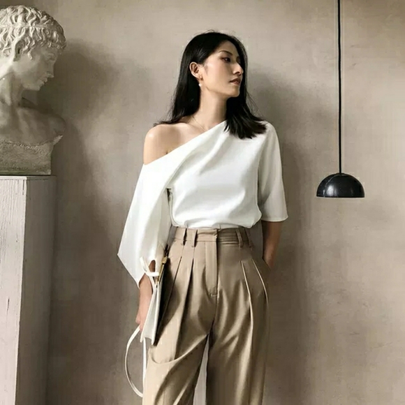 Top - Picture 2 of 5